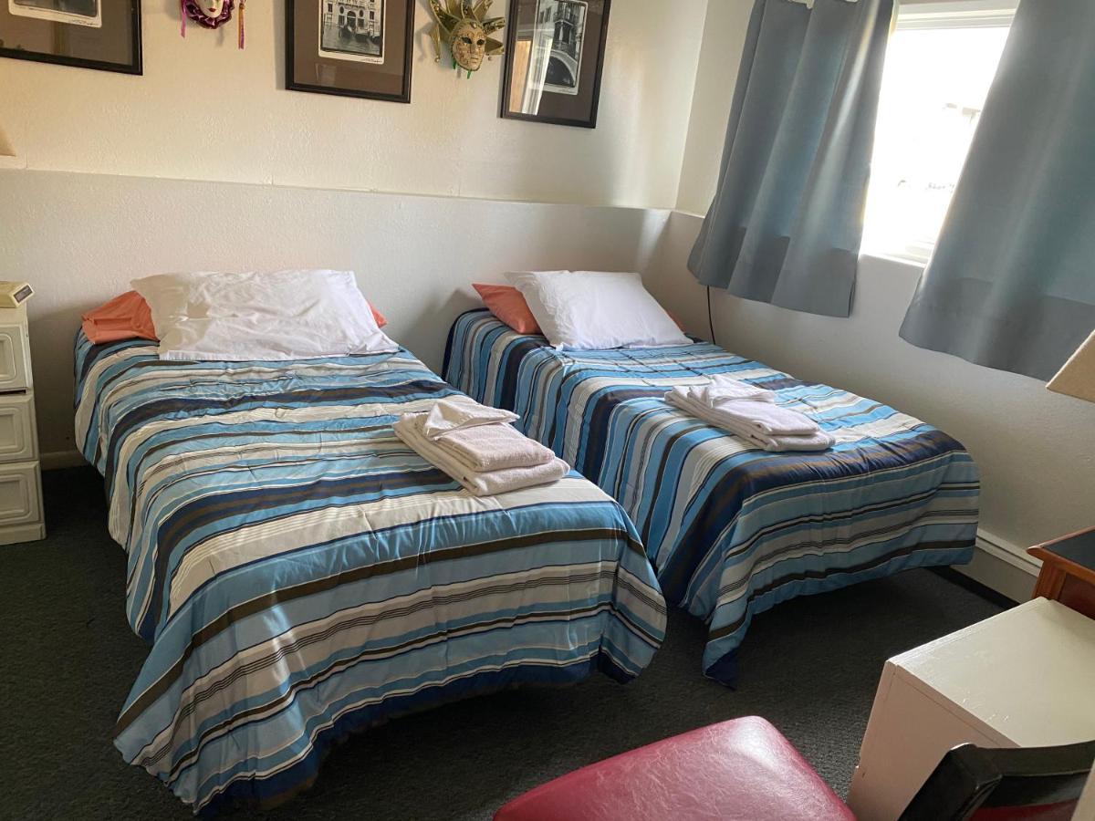 אנקורג' Alaska European Bed & Breakfast מראה חיצוני תמונה
